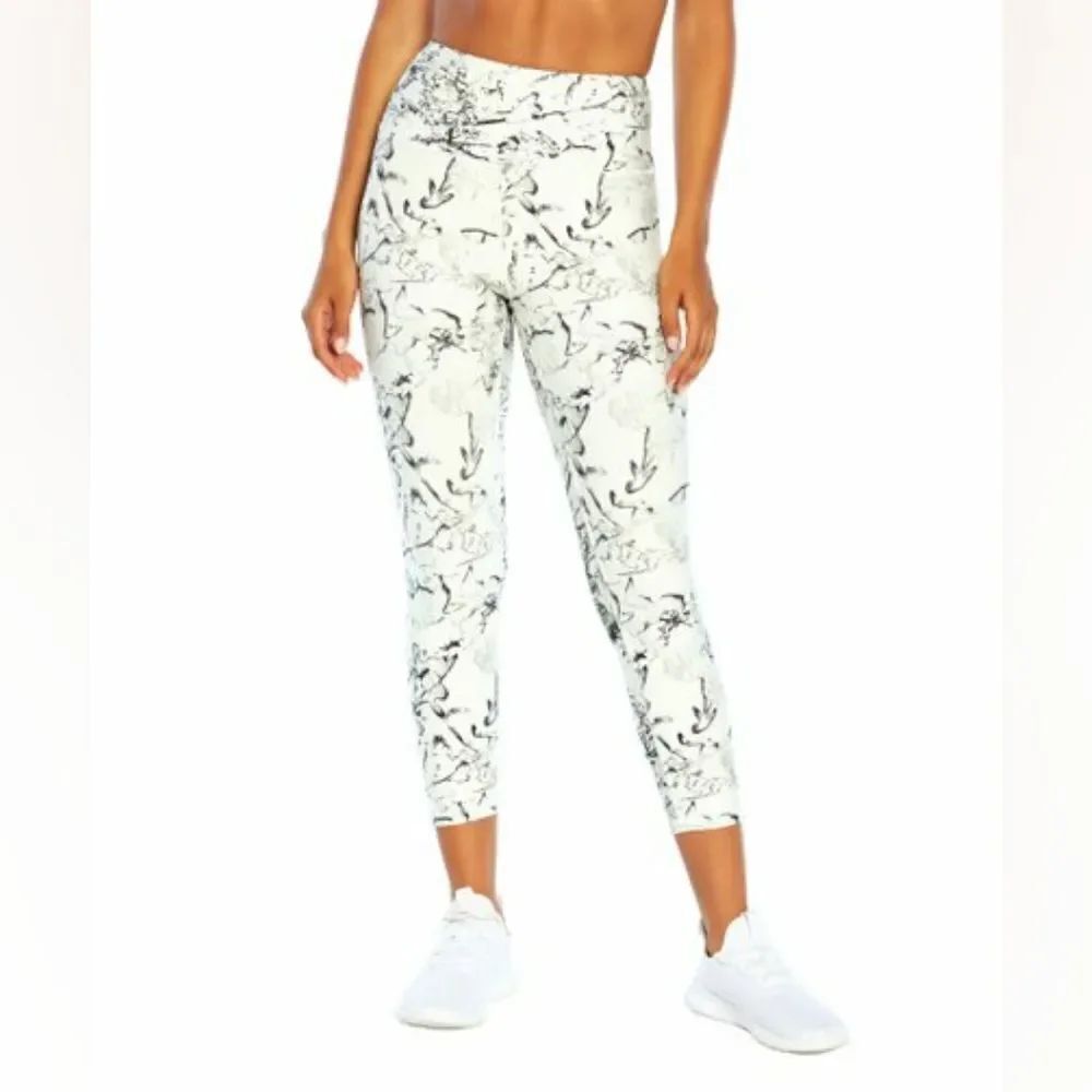Marika Coconut Milk Floral Stamp Jade 22'' Capri Leggings sz XL